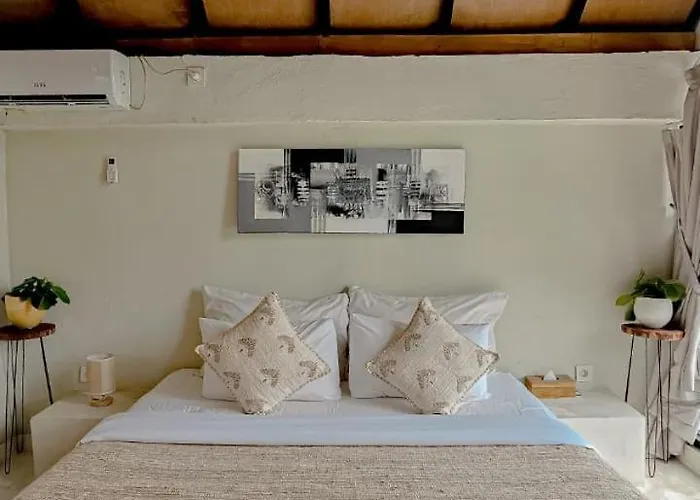 Kaya * Uluwatu